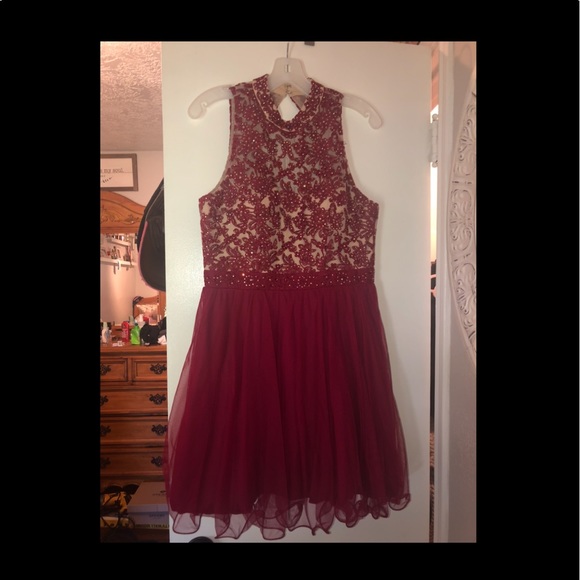 Homecoming dress - Picture 1 of 4